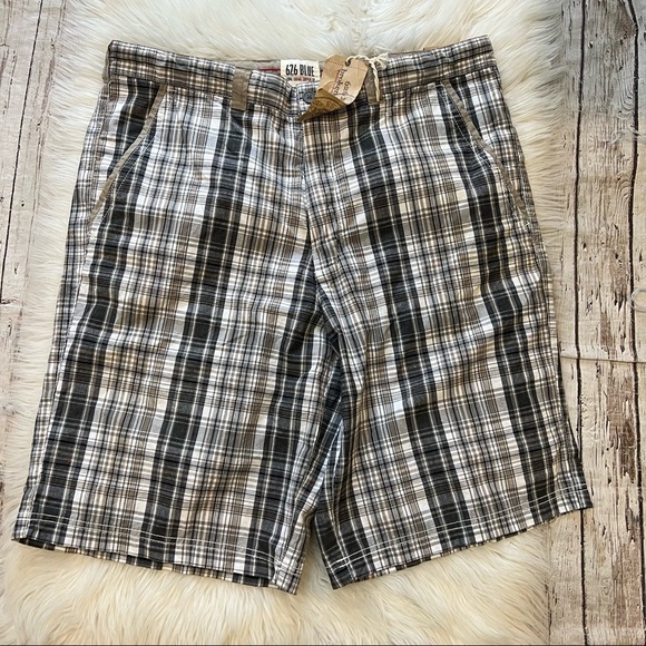 626 Blue NWT Navy, Khaki & White Plaid Broken-In Flat Front Shorts Size 42 - Picture 1 of 6